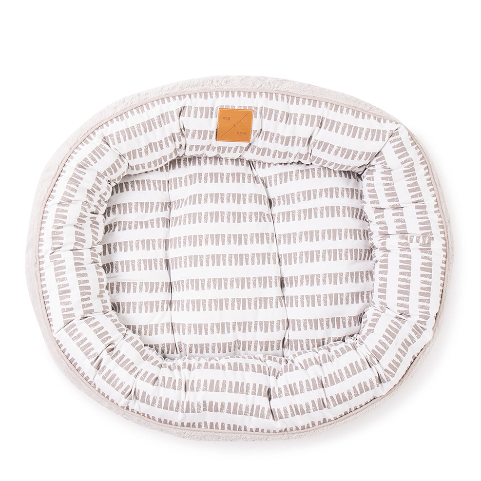 4 Seasons Reversible Circular Dog Bed - Latte Mosaic / L