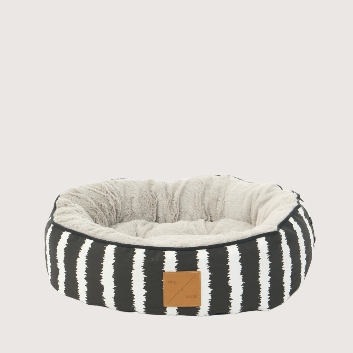Cat Bed - Reversible - Black Artisan Print
