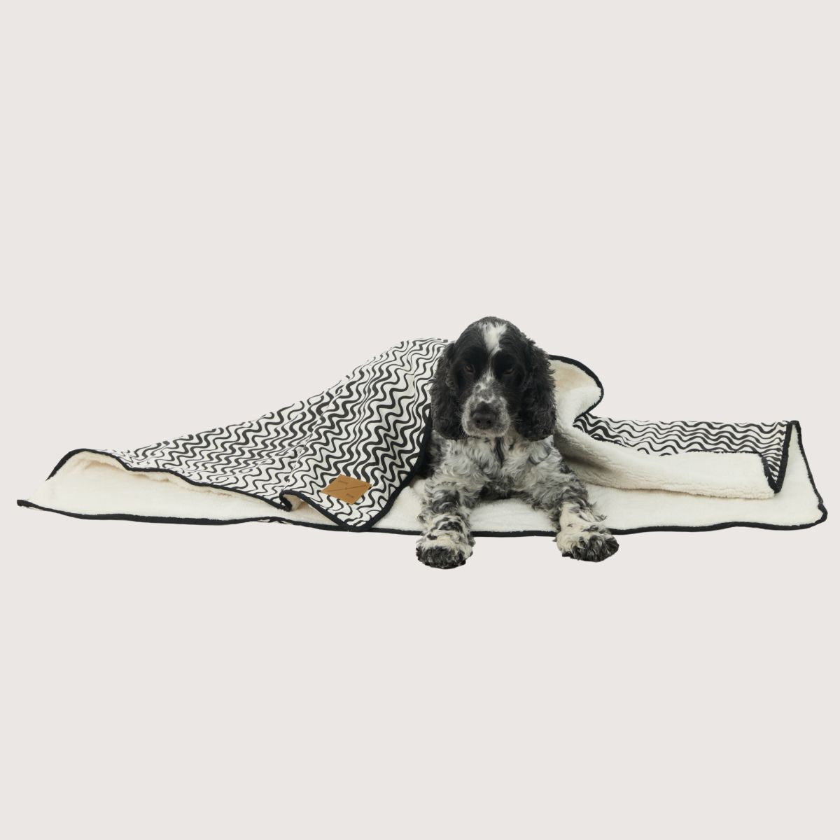 Pet Blanket with Fleece - Black Wave Print