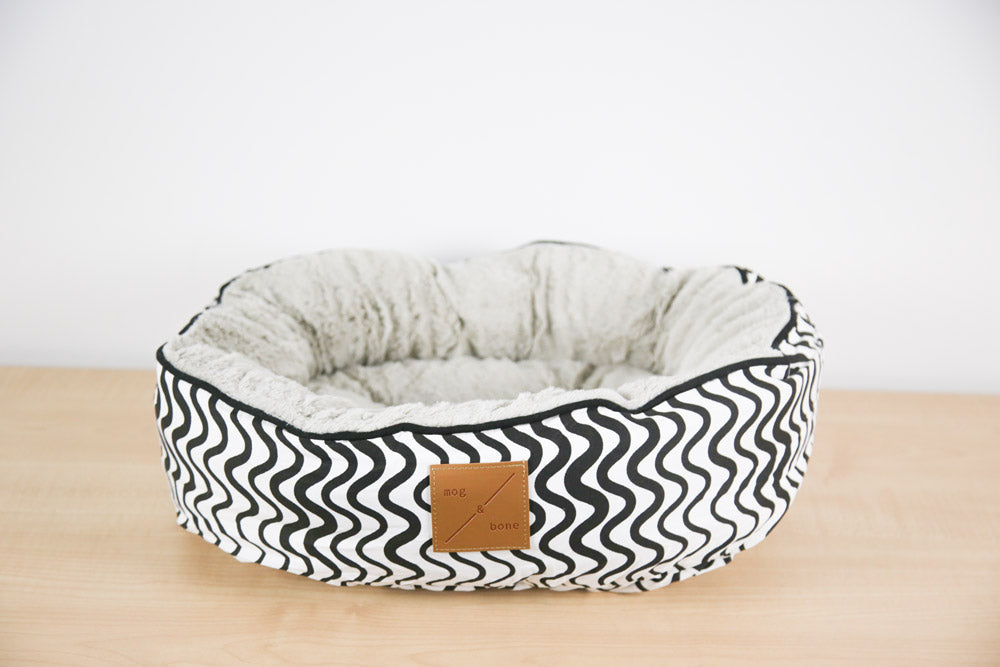 Cat Bed - Reversible - Black Wave Print