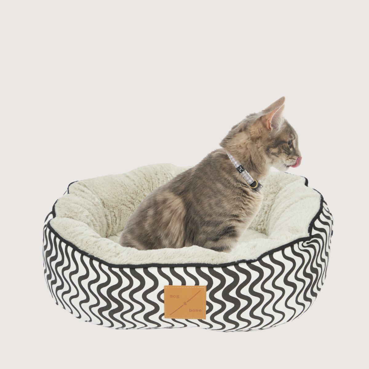 Cat Bed - Reversible - Black Wave Print