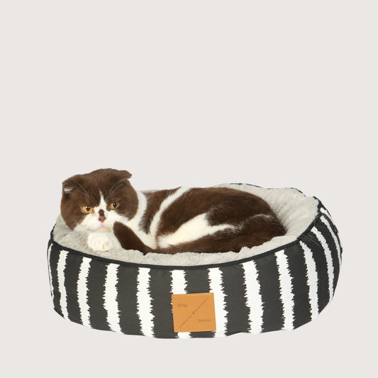 Cat Bed - Reversible - Black Artisan Print
