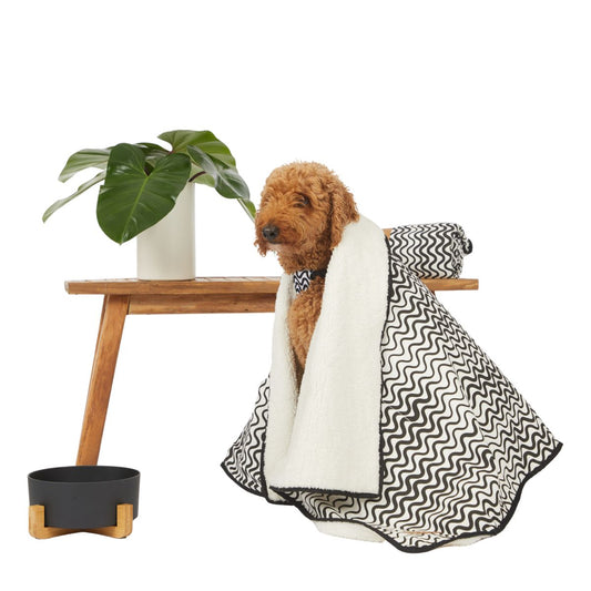 Pet Blanket with Fleece - Black Wave Print
